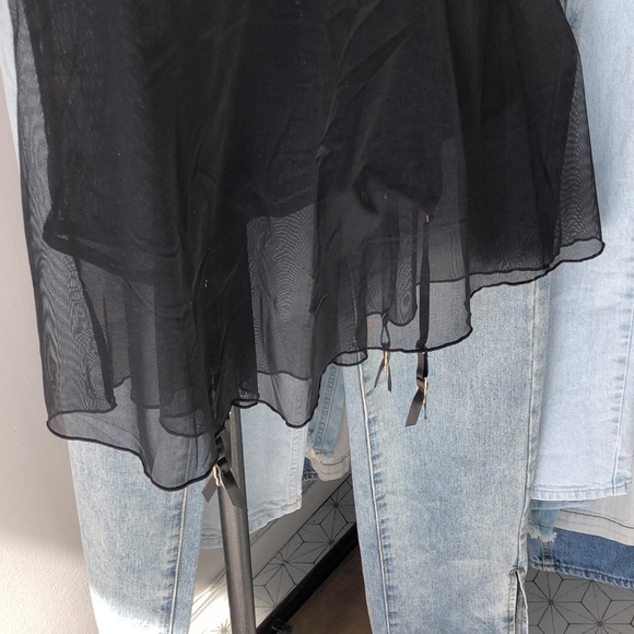 *SOLD* la Vie en Rose Sheer Lingerie Top - Picture 3 of 6